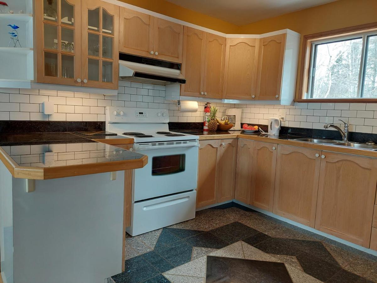 Villa La Nef Bleu à Tadoussac Extérieur photo