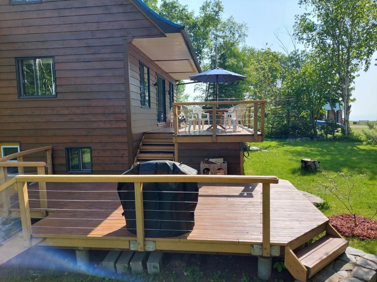 Villa La Nef Bleu à Tadoussac Extérieur photo