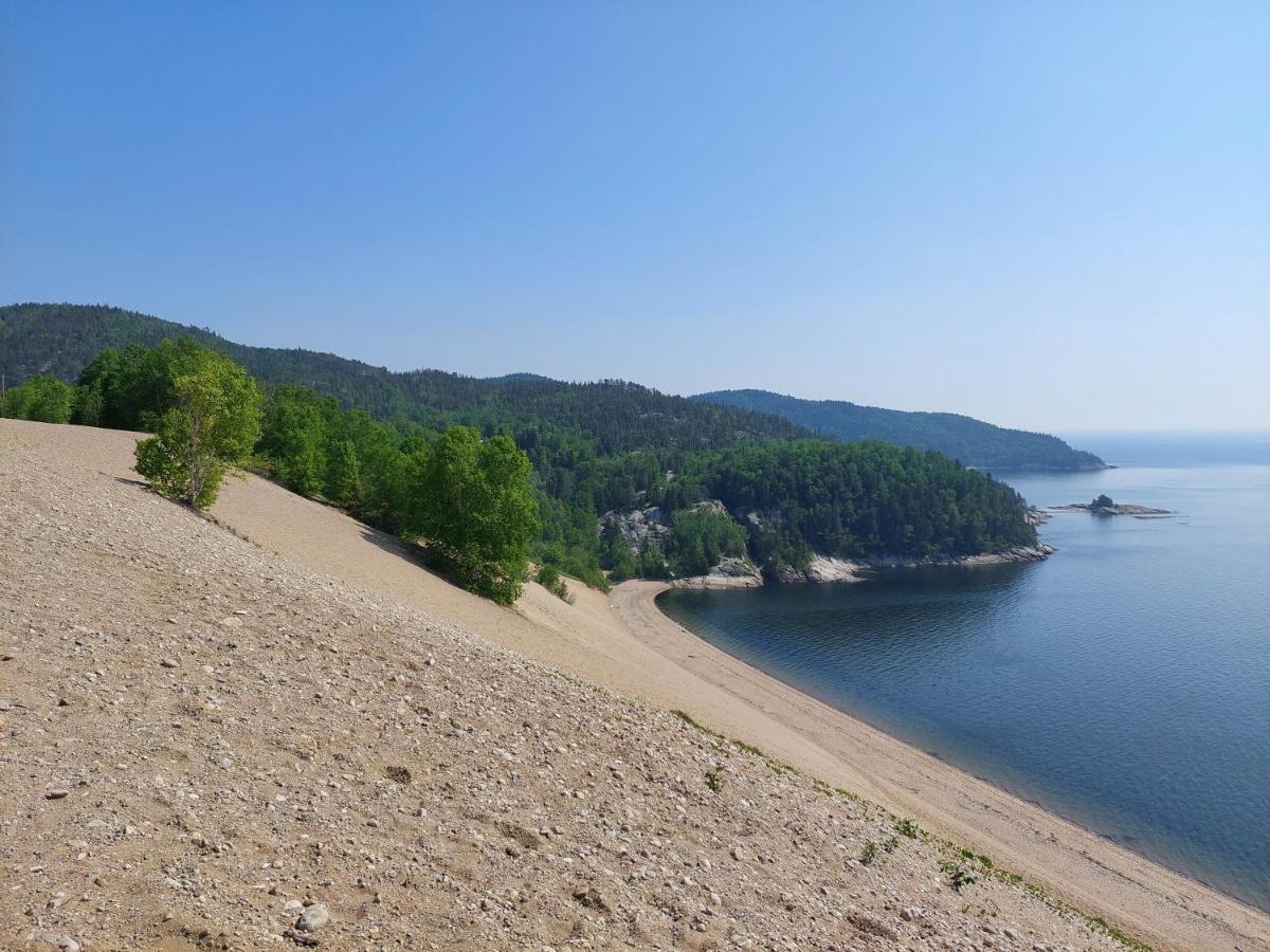 Villa La Nef Bleu à Tadoussac Extérieur photo